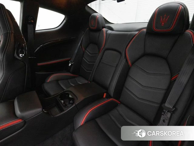 Maserati GranTurismo 2019 Белый из Кореи, фото 3