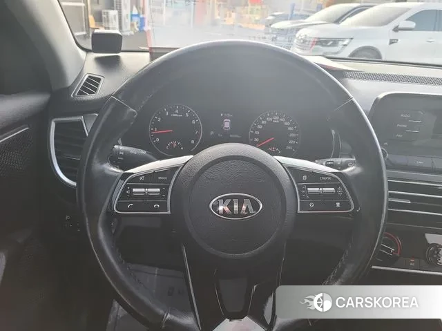 Kia Seltos 2020 Серый из Кореи, фото 3