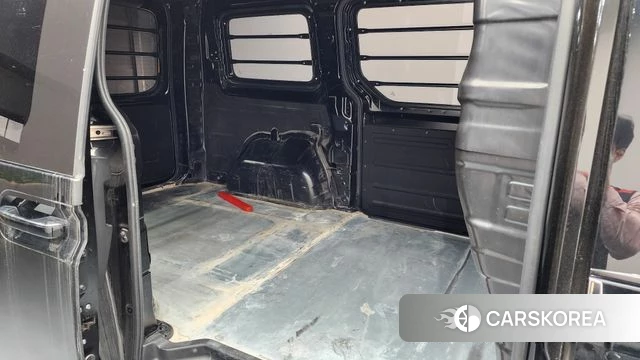 Hyundai Staria 2022 Черный из Кореи, фото 3