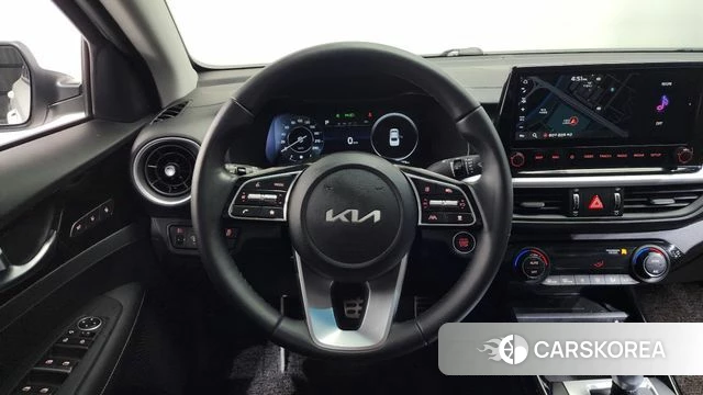 Kia The New K3 2nd generation 2022 Белый из Кореи, фото 3