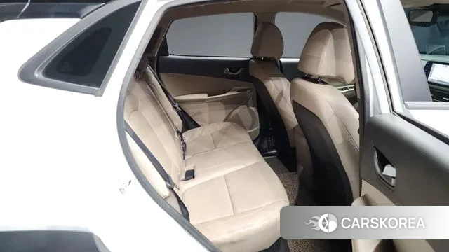 Hyundai Kona 2018 Белый из Кореи, фото 3