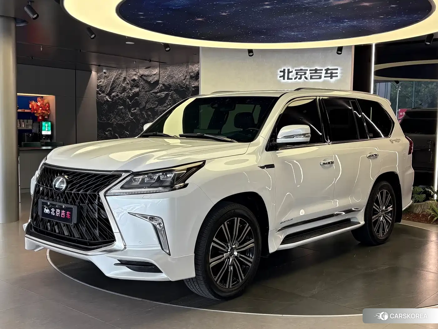Lexus LX 2019 Белый из Китая, фото 3