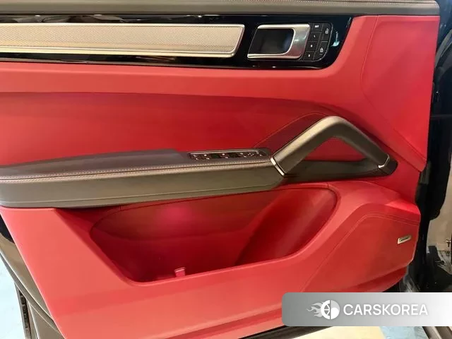 Porsche Cayenne (PO536) 2023 Черный из Кореи, фото 3