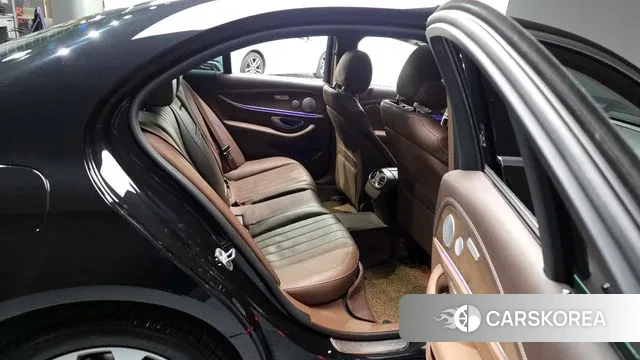 Mercedes-Benz E-Class W213 2019 Черный из Кореи, фото 3