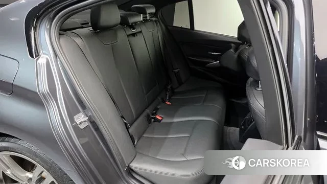 BMW 3 Series (F30) 2018 Серый из Кореи, фото 3