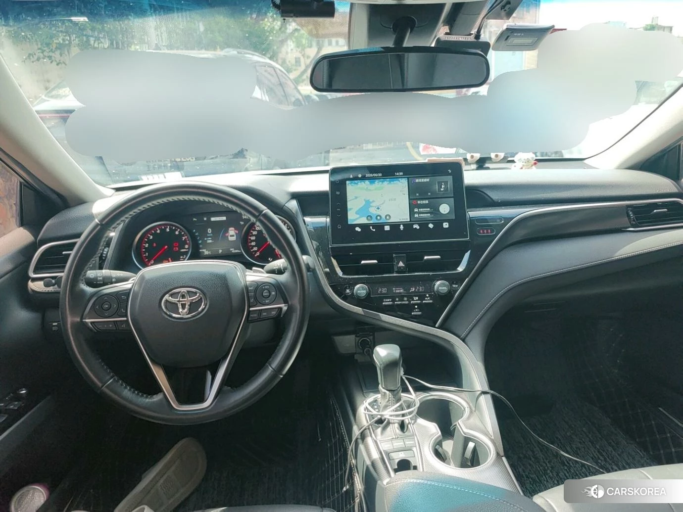 Toyota Camry 2022 Белый из Китая, фото 3