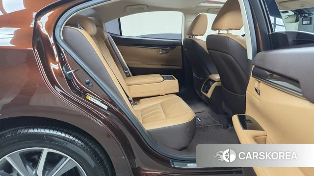 Lexus New ES300h 2018 Коричневый из Кореи, фото 3