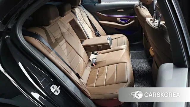 Mercedes-Benz E-Class W213 2020 Черный из Кореи, фото 3