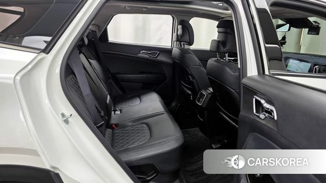 Kia Sportage 5th Generation Hybrid 2022 Белый из Кореи, фото 3