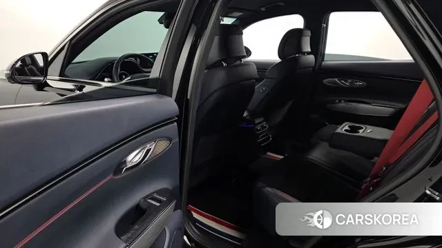 Genesis GV70 2021 Черный из Кореи, фото 3