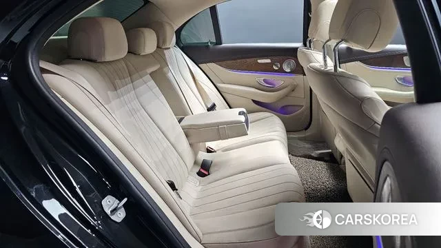 Mercedes-Benz E-Class W213 2018 Черный из Кореи, фото 3