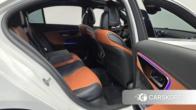 Mercedes-Benz C-Class W206 2025 Белый из Кореи, фото 3