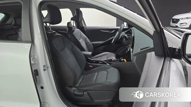 Kia Di Ol Nu Niro 2022 Белый из Кореи, фото 3