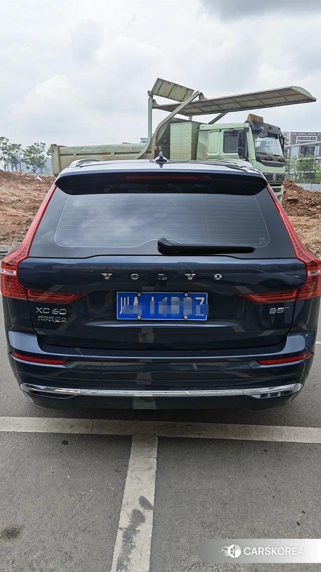 Volvo XC60 2024 Синий из Китая, фото 3