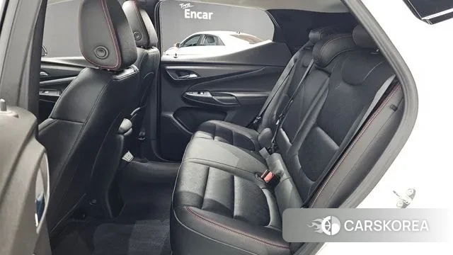 Chevrolet (GM Daewoo) Bolt EUV 2023 Белый из Кореи, фото 3