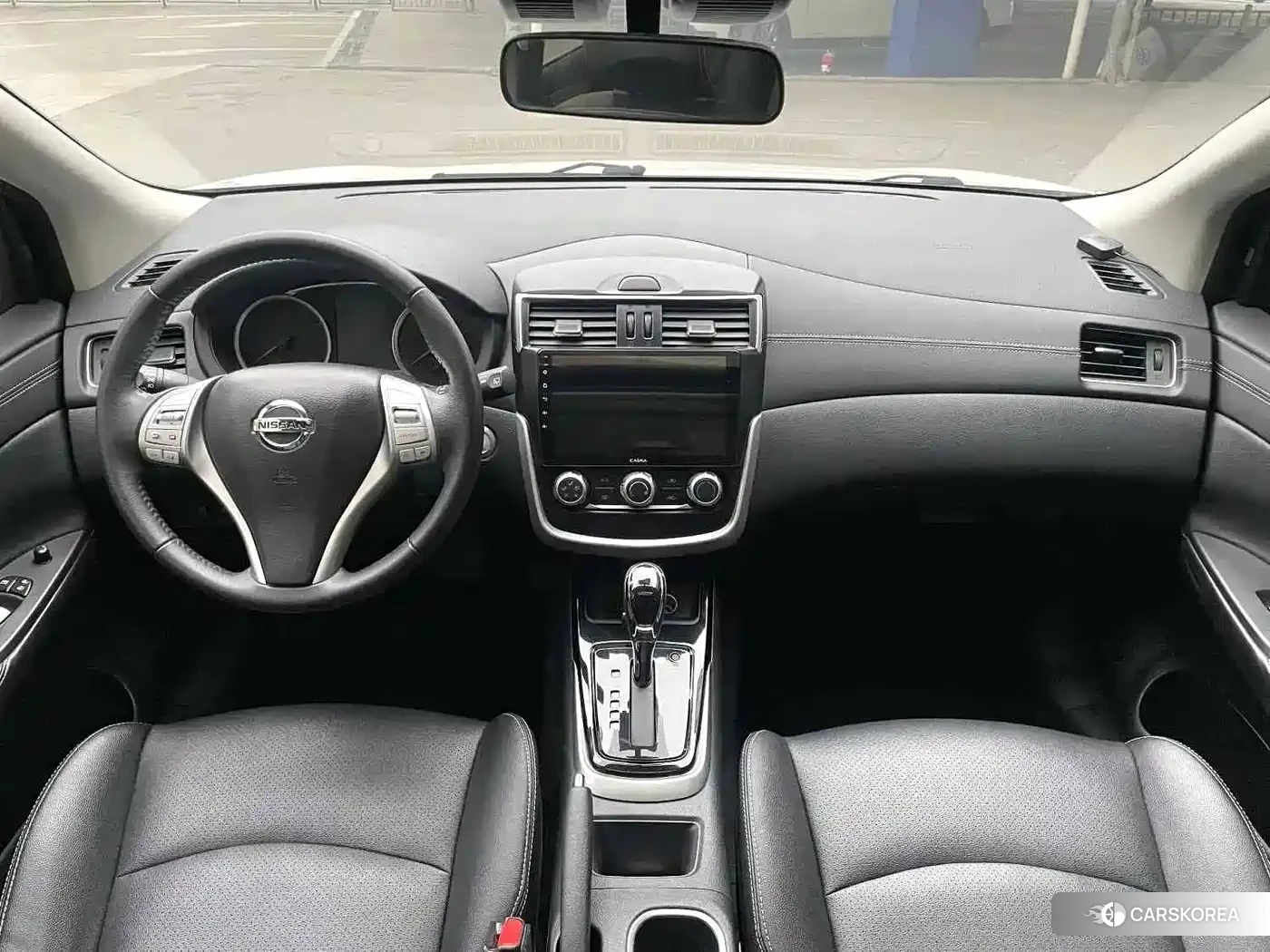 Nissan Tiida 2022 Белый из Китая, фото 3
