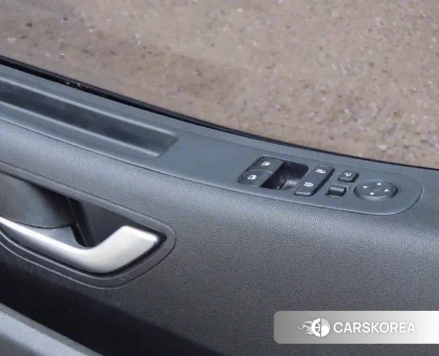 Hyundai Staria 2021 Белый из Кореи, фото 3