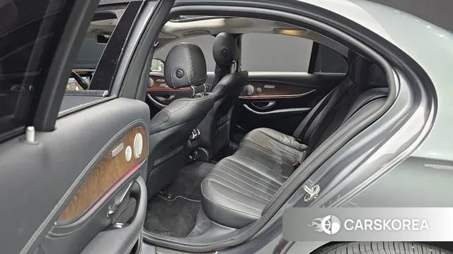 Mercedes-Benz E-Class W213 2019 Серый из Кореи, фото 3