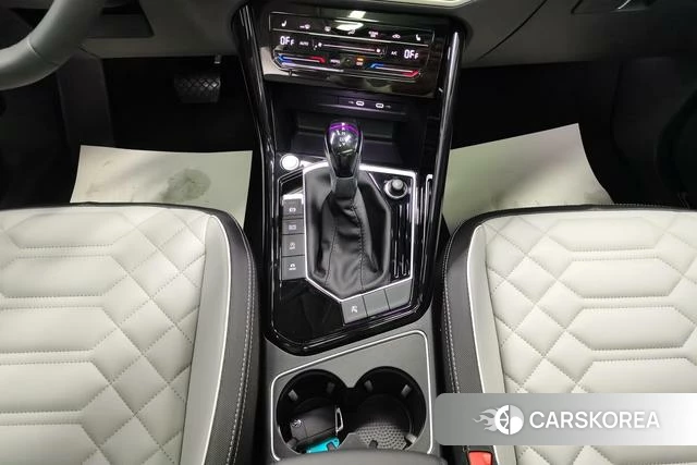 Volkswagen Tanyue 2023 Черный из Китая, фото 3