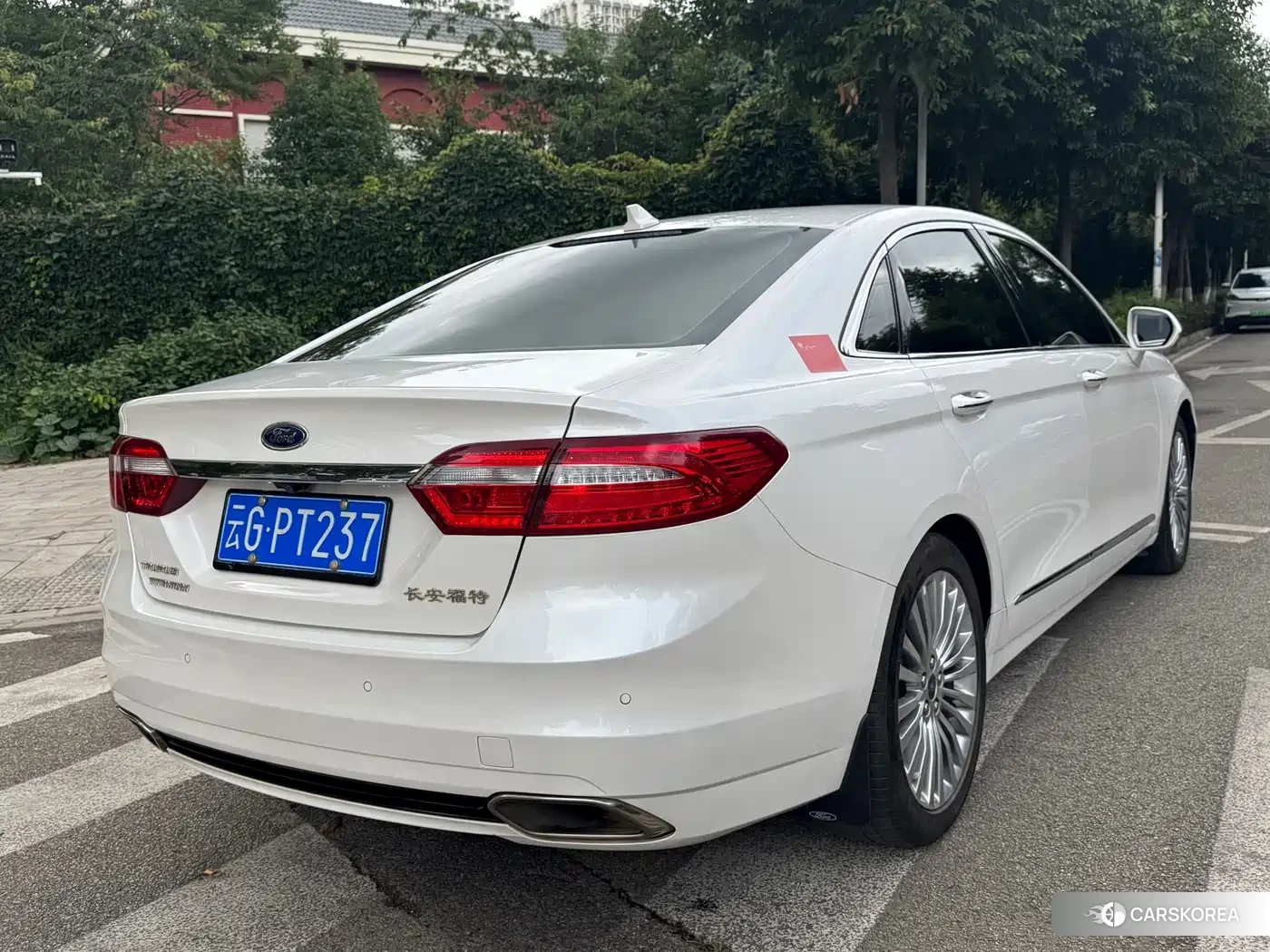 Ford Taurus 2019 Белый из Китая, фото 3