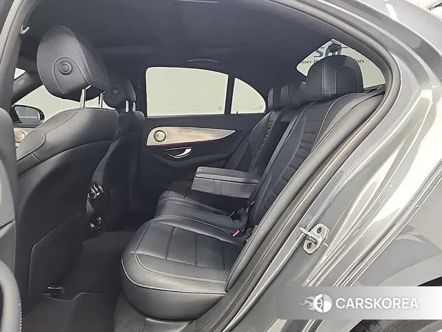 Mercedes-Benz E-Class W213 2019 Серый из Кореи, фото 3