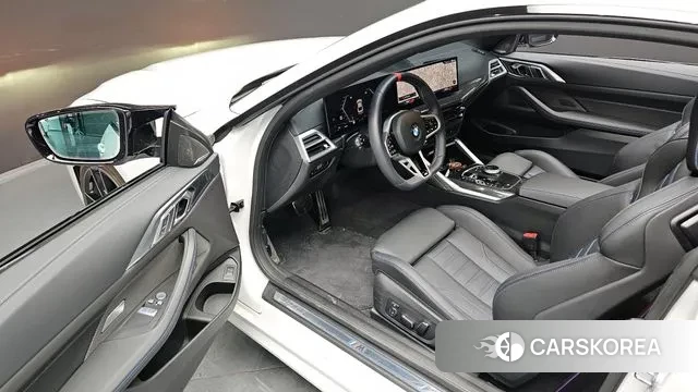 BMW 4 Series (G22) 2025 Белый из Кореи, фото 3