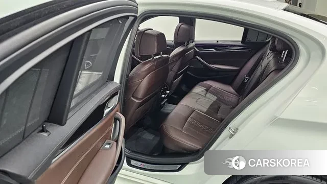 BMW 5 Series (G30) 2022 Белый из Кореи, фото 3