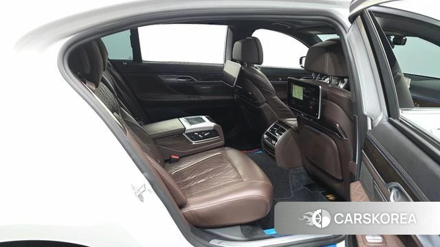 BMW 7 Series (G11) 2020 Белый из Кореи, фото 3