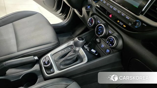 Hyundai Venue 2020 Черный из Кореи, фото 3