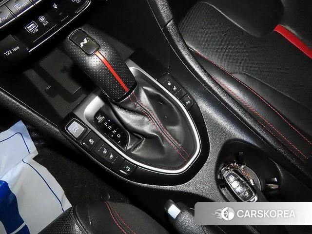 Hyundai Veloster (JS) 2018 Белый из Кореи, фото 3