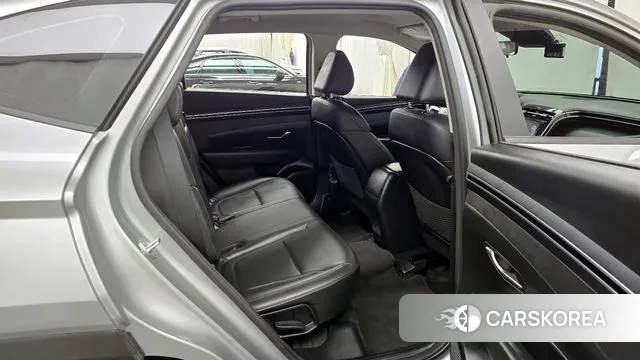 Hyundai Tucson (NX4) 2021 Серебряный из Кореи, фото 3