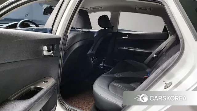 Kia The New K5 2nd generation 2018 Белый из Кореи, фото 3