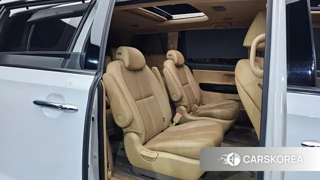 Kia The New Carnival 2018 Белый из Кореи, фото 3