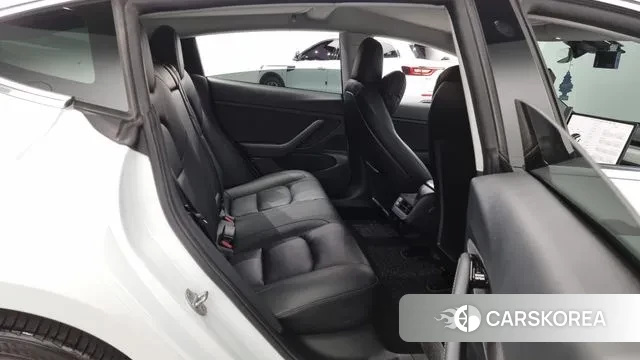 Tesla Model 3 2020 Белый из Кореи, фото 3