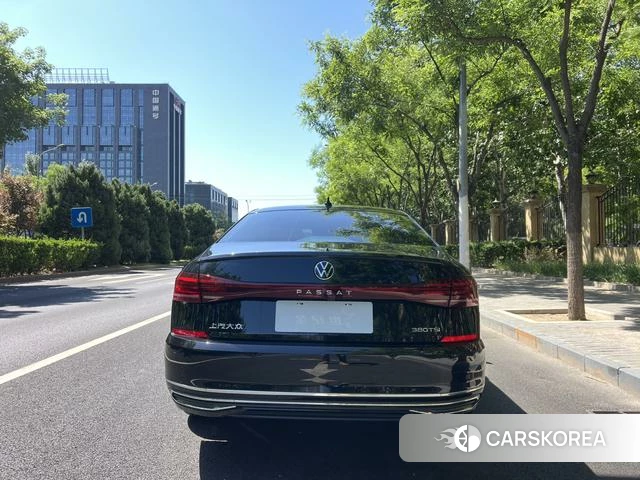 Volkswagen Passat 2024 Черный из Китая, фото 3