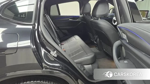 BMW X4 (G02) 2022 Черный из Кореи, фото 3