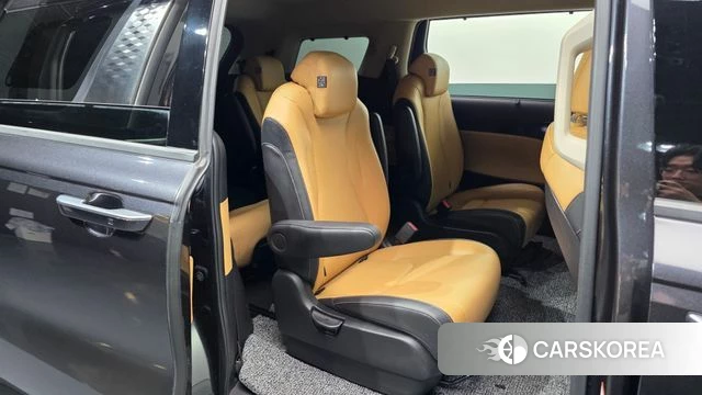 Kia Carnival 4th generation 2023 Серый из Кореи, фото 3