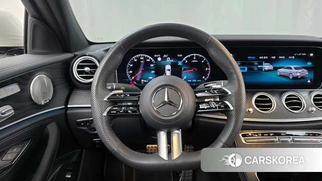 Mercedes-Benz E-Class W213 2023 Белый из Кореи, фото 3