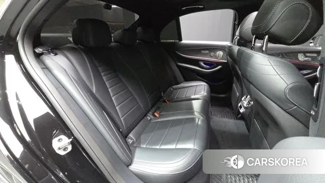 Mercedes-Benz E-Class W213 2021 Черный из Кореи, фото 3