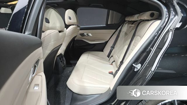 BMW 3 Series (G20) 2025 Черный из Кореи, фото 3