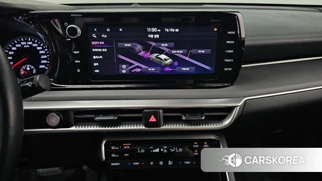 Kia K5 3rd generation 2023 Черный из Кореи, фото 3
