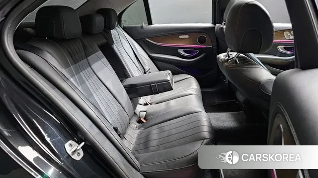 Mercedes-Benz E-Class W213 2019 Черный из Кореи, фото 3