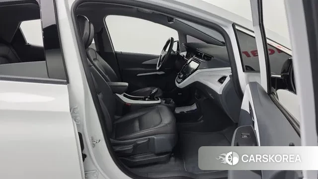 Chevrolet (GM Daewoo) Bolt EV 2021 Белый из Кореи, фото 3