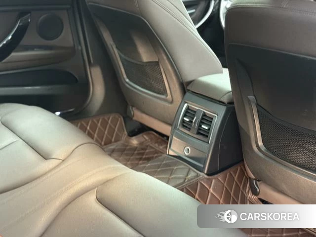 BMW 3 series 2018 Белый из Китая, фото 3
