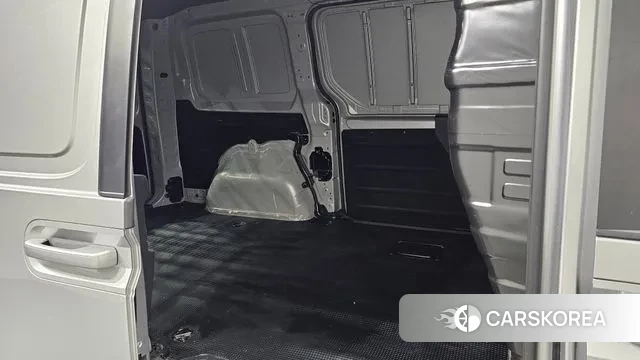 Hyundai Staria 2021 Серебристо-серый из Кореи, фото 3