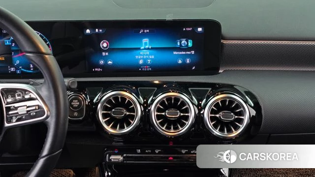 Mercedes-Benz A-Class W177 2021 Белый из Кореи, фото 3
