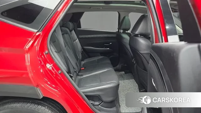 Hyundai Tucson Hybrid (NX4) 2021 Красный из Кореи, фото 3