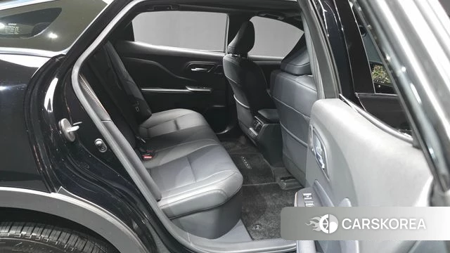 Toyota Crown Crossover 2023 Черный из Кореи, фото 3