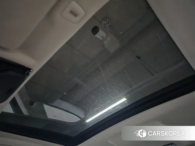 BMW 5 Series (G30) 2020 Серебряный из Кореи, фото 3