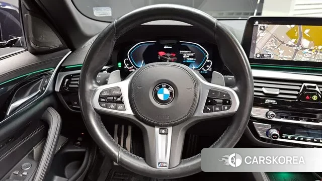 BMW 5 Series (G30) 2021 Черный из Кореи, фото 3